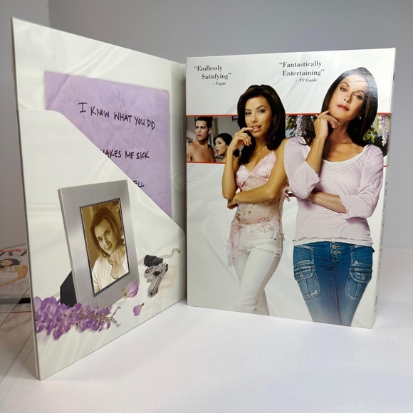 Desperate Housewives Complete 1st Season (Like New) DVD With Bonus Features - Picture 3 of 5